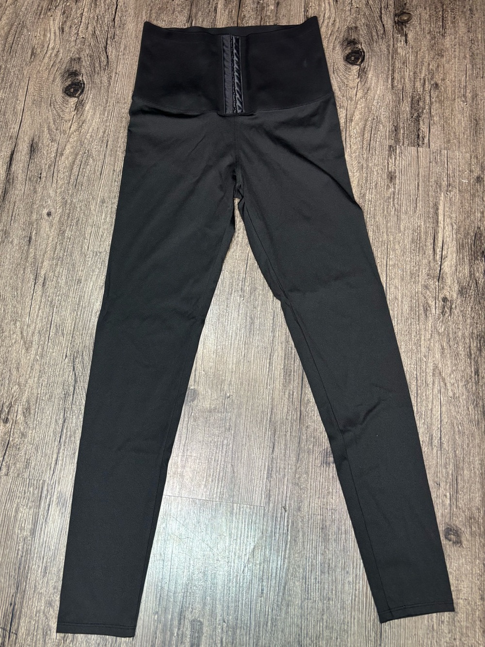 🌸High-Rise Faja Black Leggings NWOT Active Wear Shape wear Sz M🌸